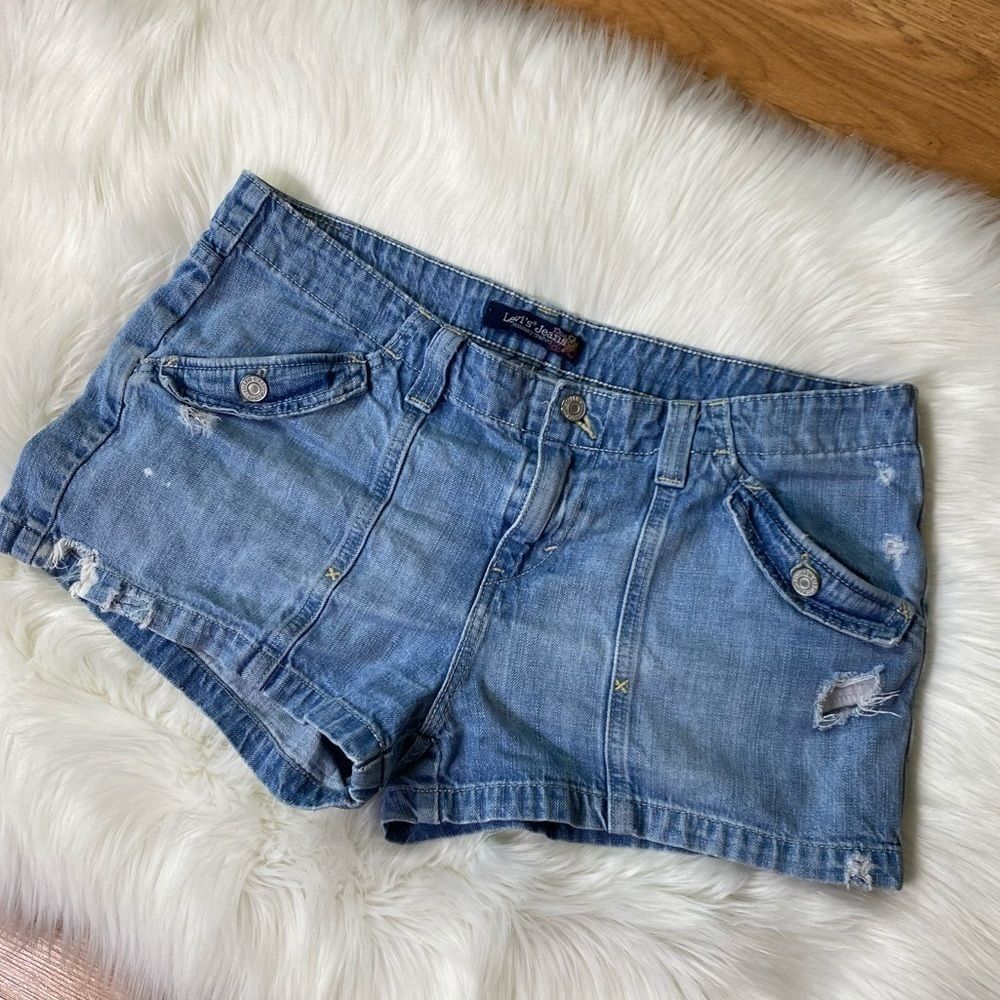 Levi’s
Jeans Genuinely Crafted Jean Shorts